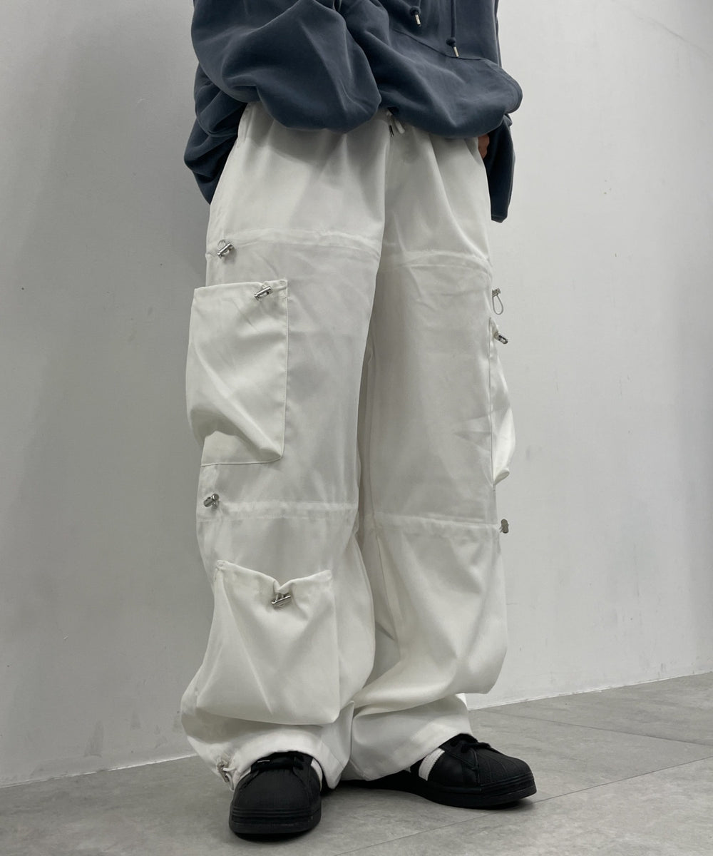 ホワイト モデル：175cm L着用
