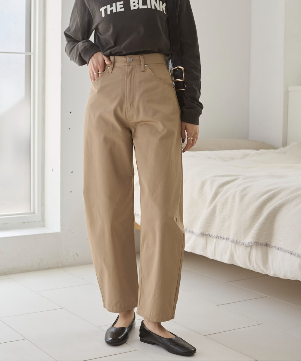 カーブチノパンツ
