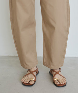 カーブチノパンツ