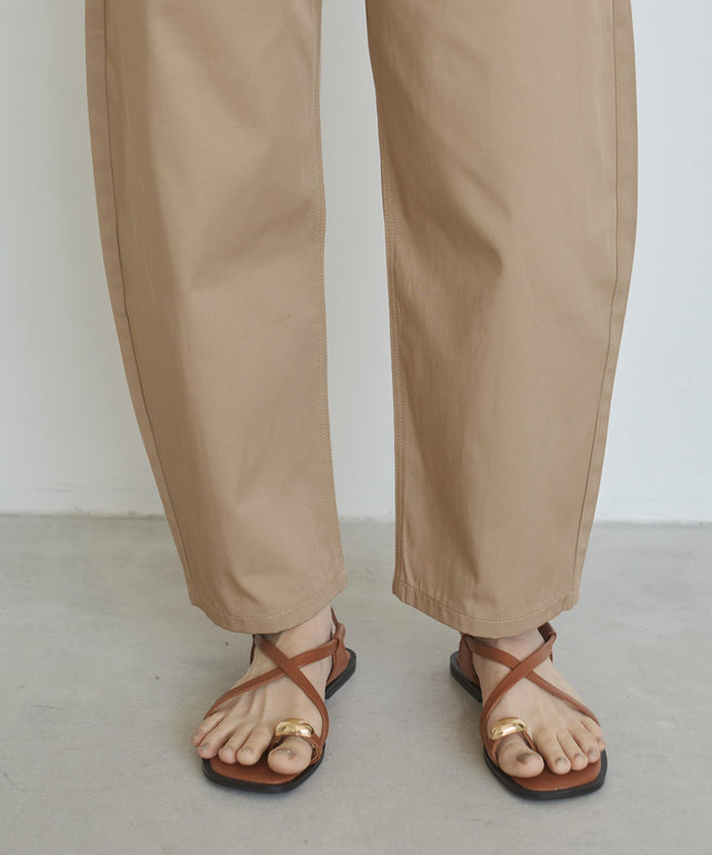 カーブチノパンツ