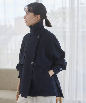 ショートトレンチコート