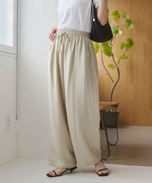 model:168cm　ホワイトアイボリー
