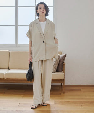 model:168cm　ホワイトアイボリー