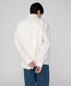 ホワイトストライプ モデル：180cm L着用