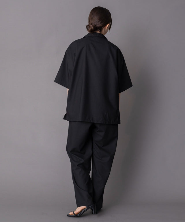 ブラック モデル：162cm M着用