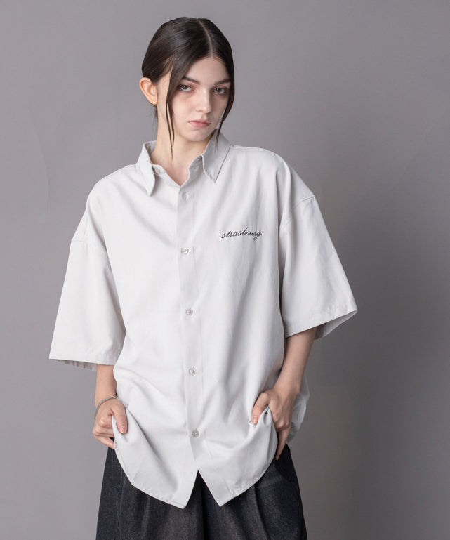 Lベージュ モデル：162cm M着用