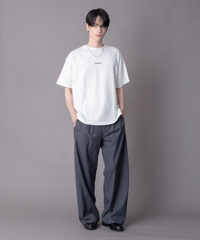 ホワイト モデル：180cm L着用