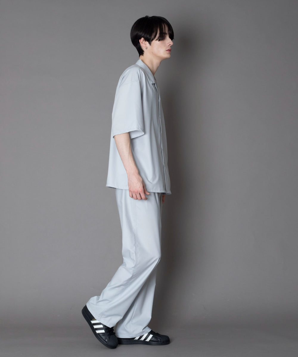 Lｸﾞﾚｰ モデル：180cm L着用