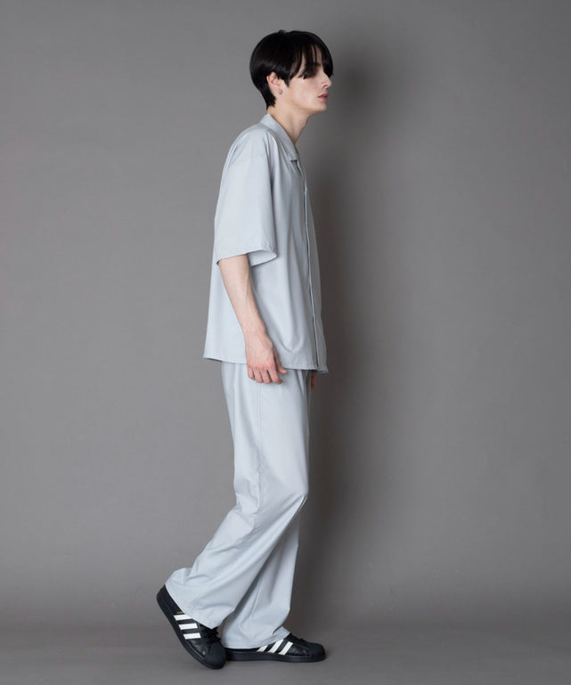Lｸﾞﾚｰ モデル：180cm L着用