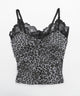 グレー