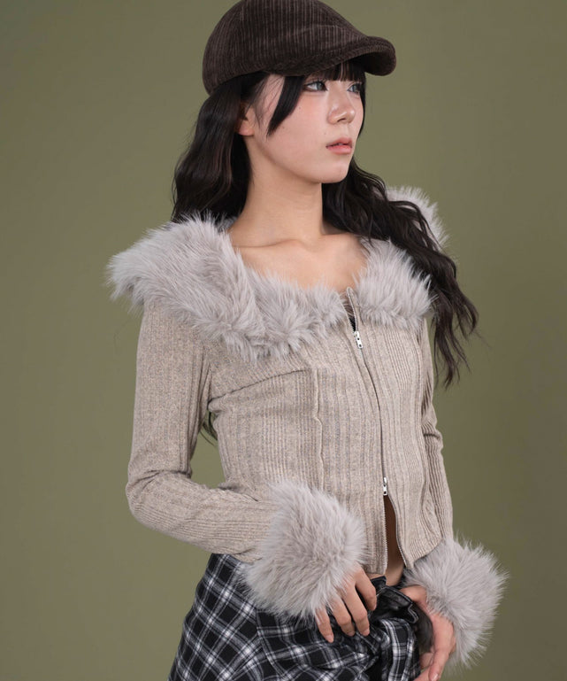ファーデザインジップニット/ベージュ モデル：160cm F着用