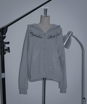グレー