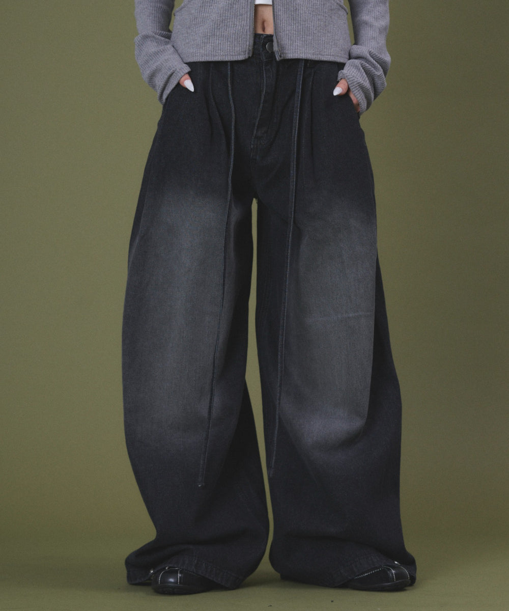 ブラック モデル：160cm S着用