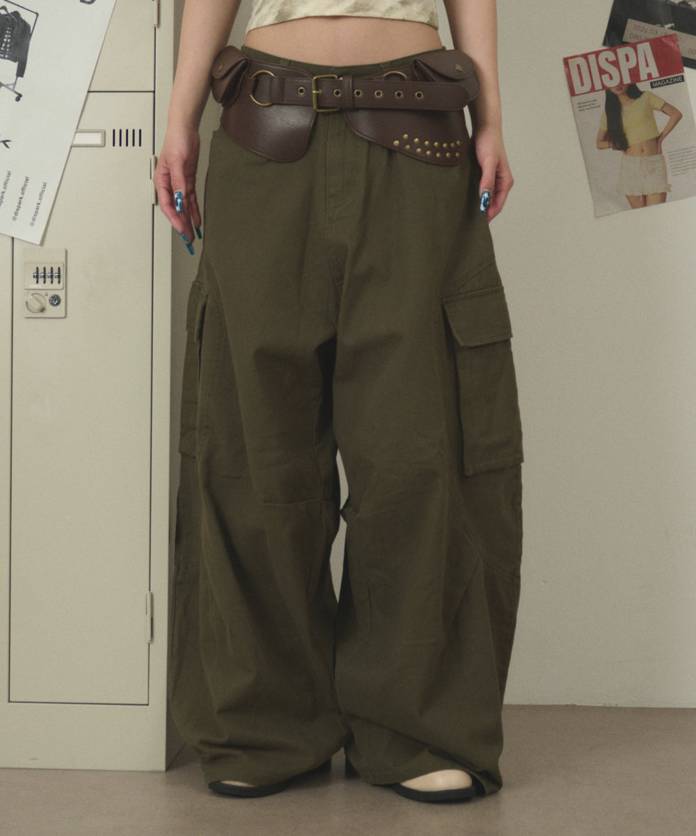 カーキ モデル：163cm S着用