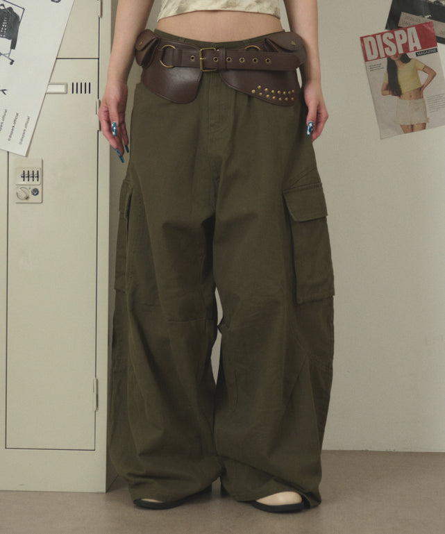 ワイドバルーンカーゴパンツ/カーキ モデル：163cm S着用