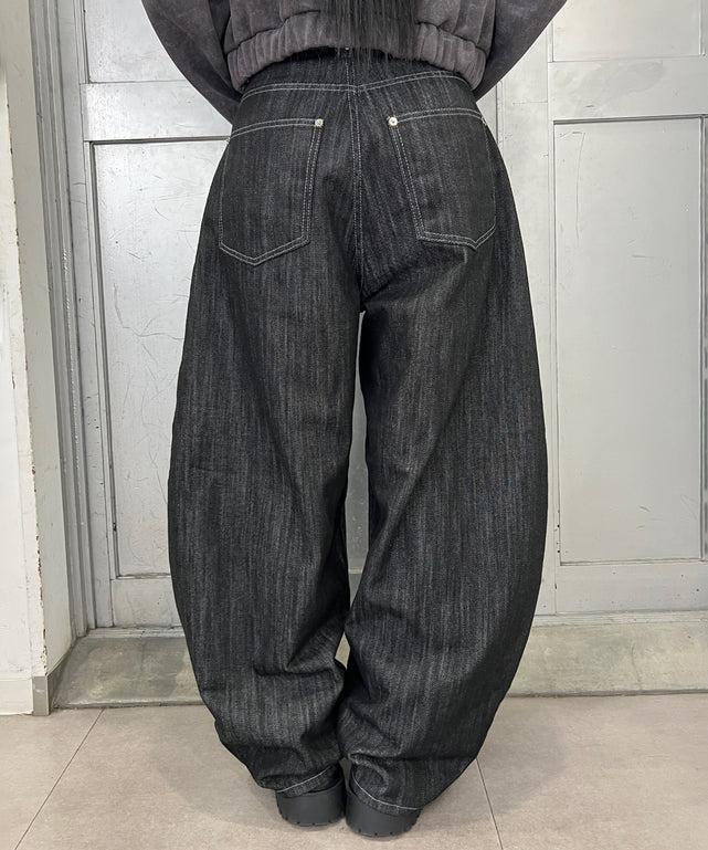 ブラック モデル：160㎝ S着用
