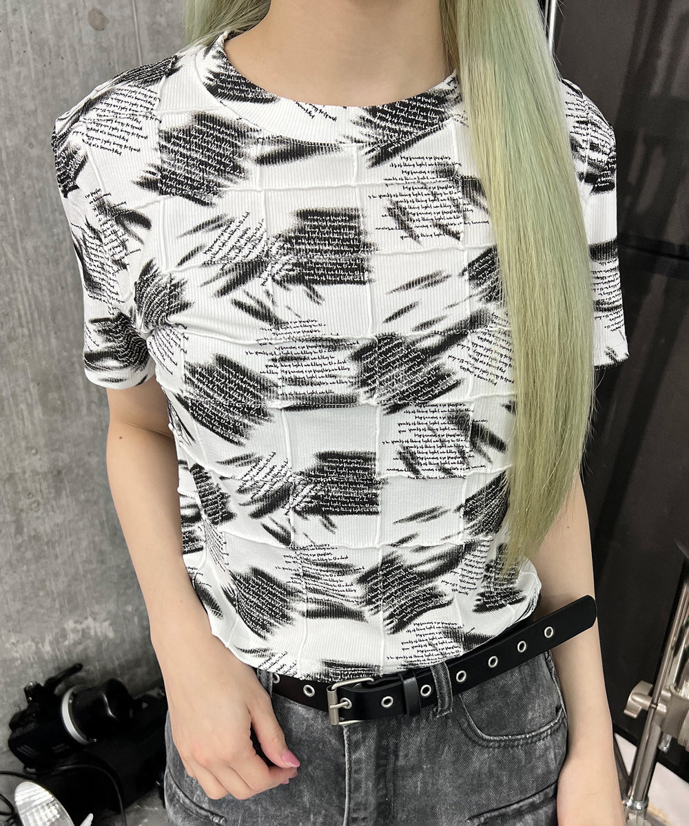 ホワイト モデル：160㎝ FREE着用