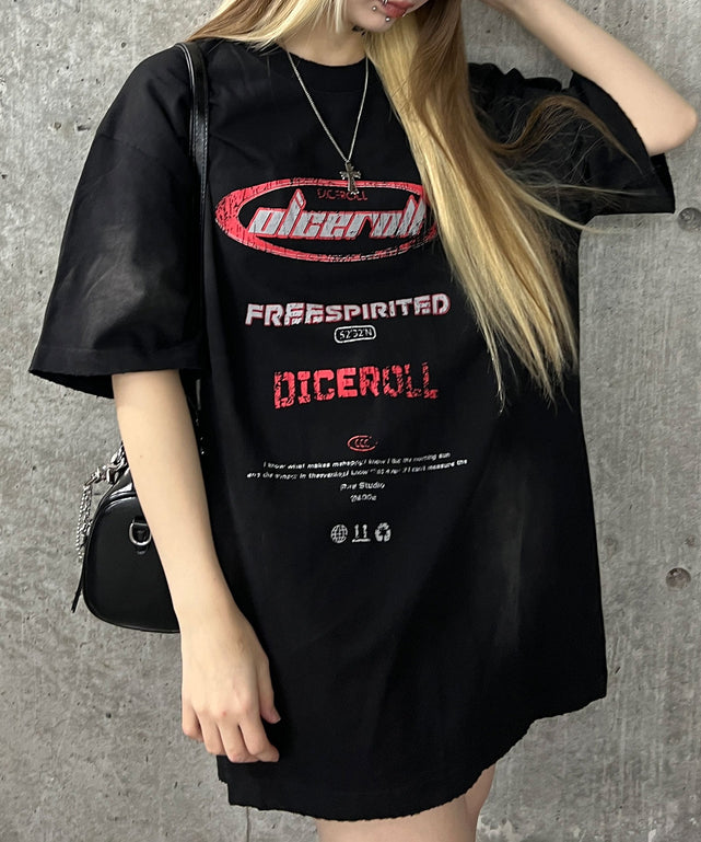 エイジドY2KロゴビッグT/ブラック モデル：160㎝ FREE着用