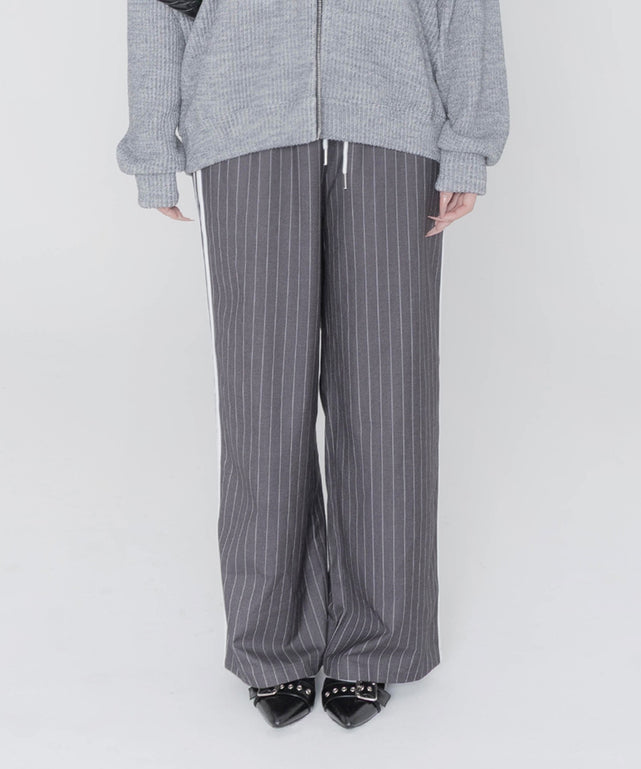 グレー モデル:168cm F着用