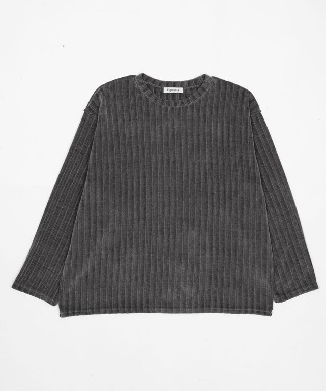 グレー