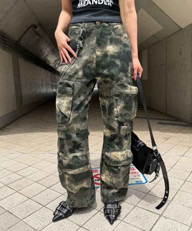 カモフラユーティリティカーゴパンツ/柄1 モデル:168cm L着用
