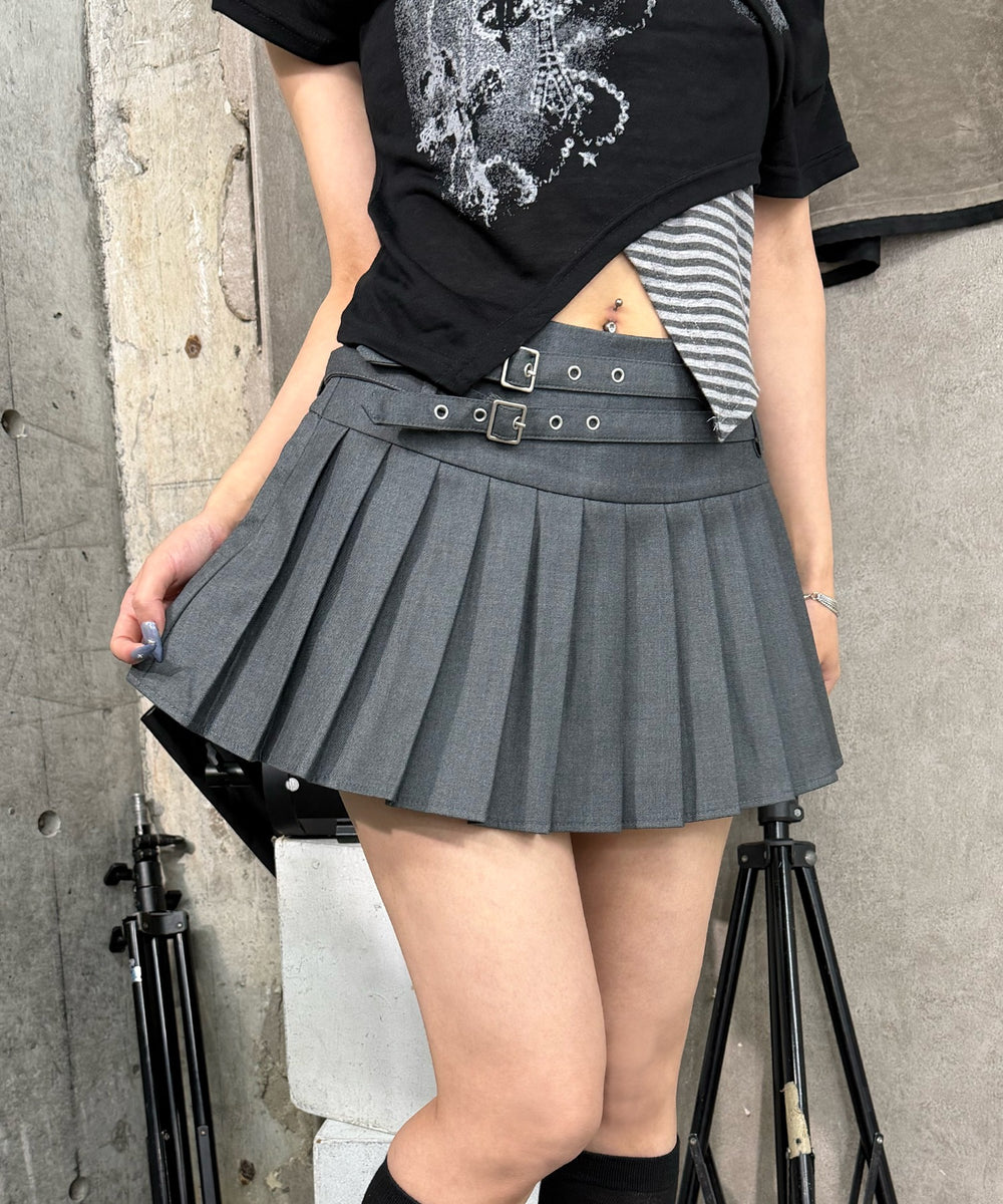 グレー モデル:168cm M着用
