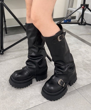 ブラック
