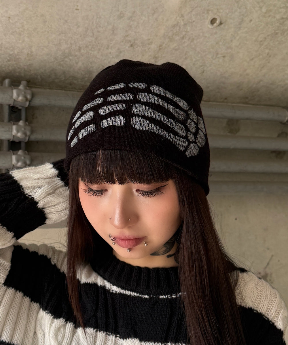 ブラック
