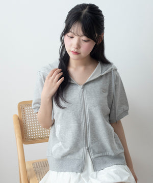 グレー モデル：155cm F着用