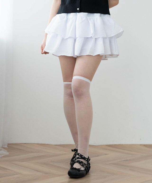ギンガムティアードミニスカート/ホワイト モデル：155cm F着用