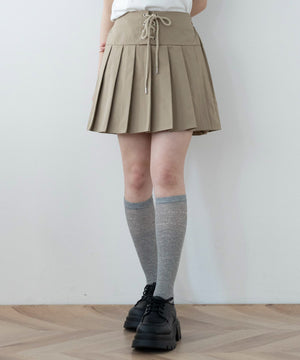 ベージュ モデル：155cm F着用