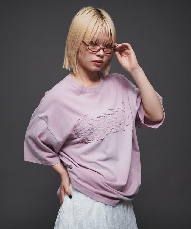 ピンク モデル:165cm M着用