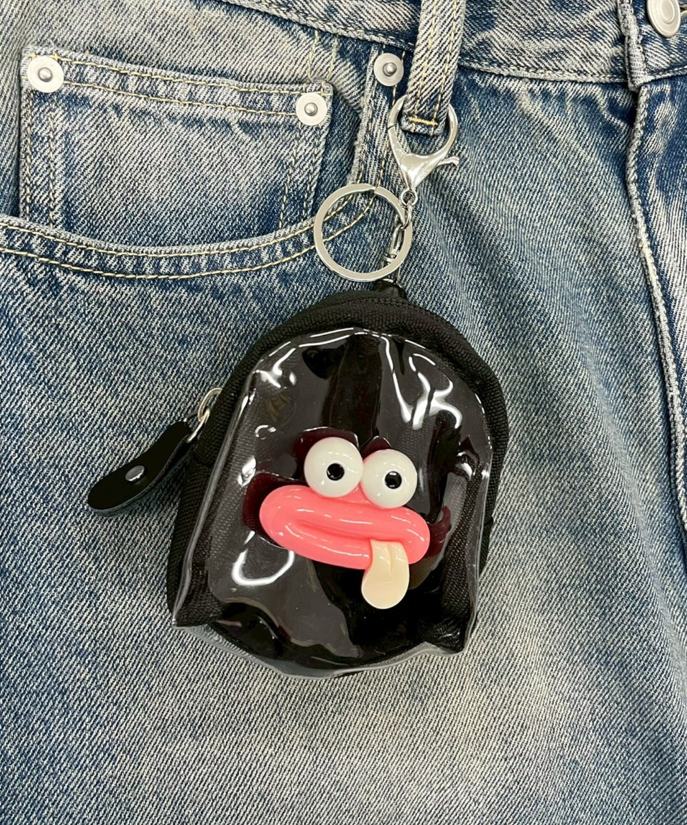 ブラック