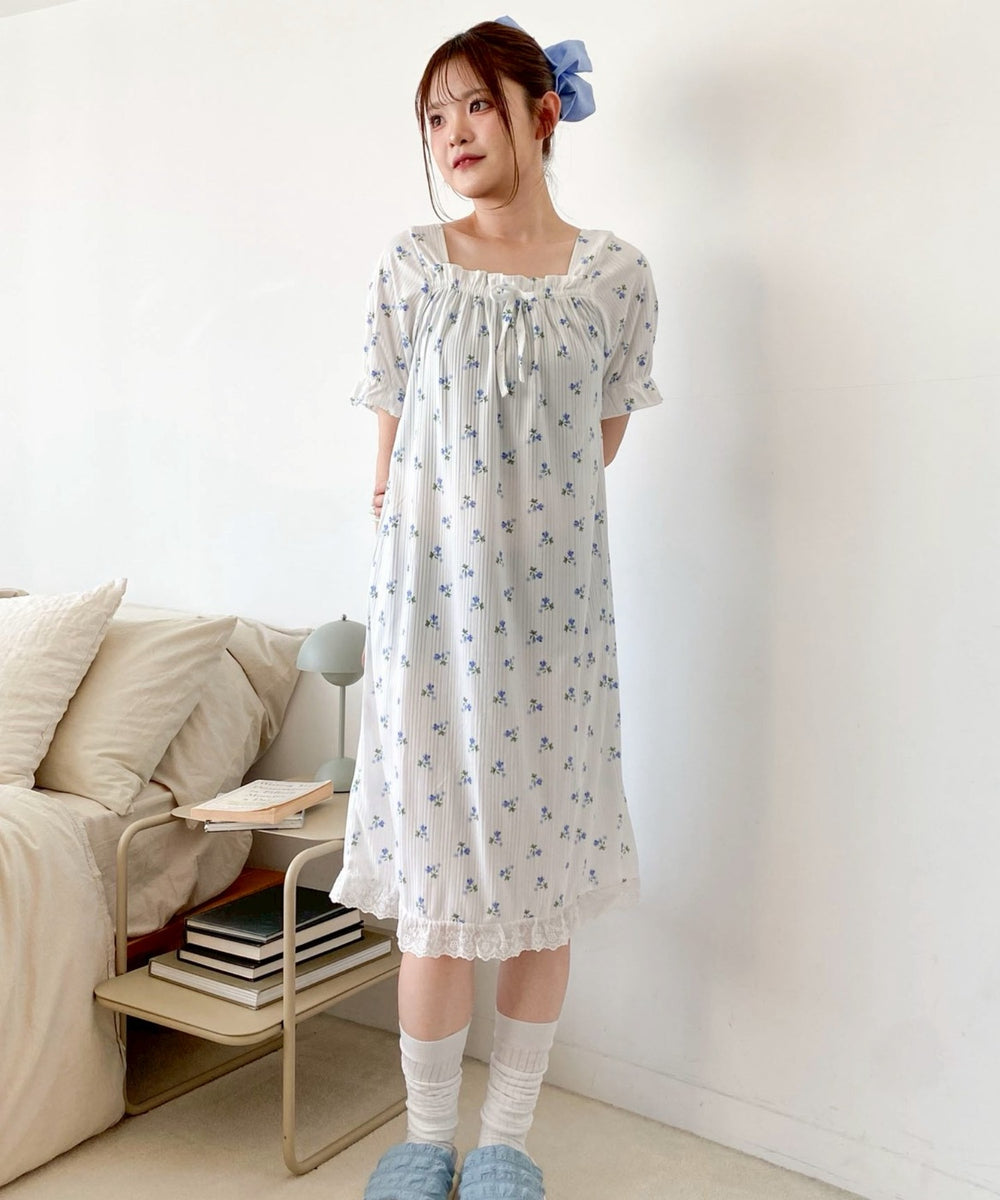柄１　モデル：160cm F着用