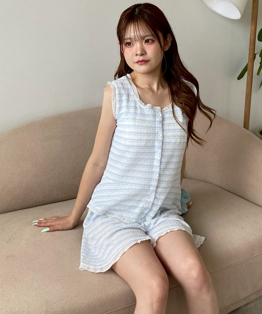 柄１　モデル：160cm F着用
