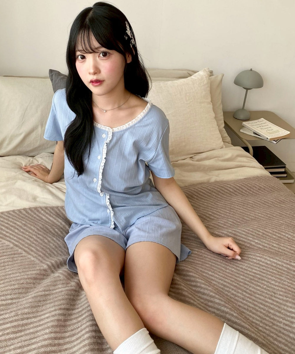 サックス　モデル：155cm F着用