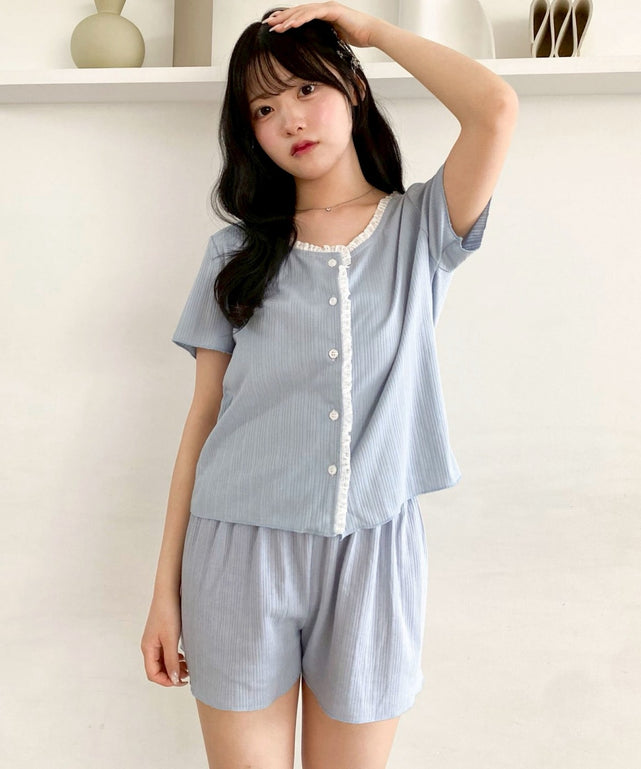 サックス　モデル：155cm F着用