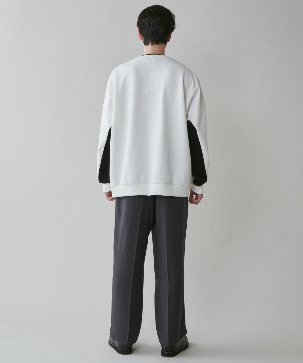 ホワイト モデル：180cm L着用