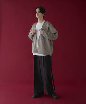 ベージュ　モデル：180㎝　L着用