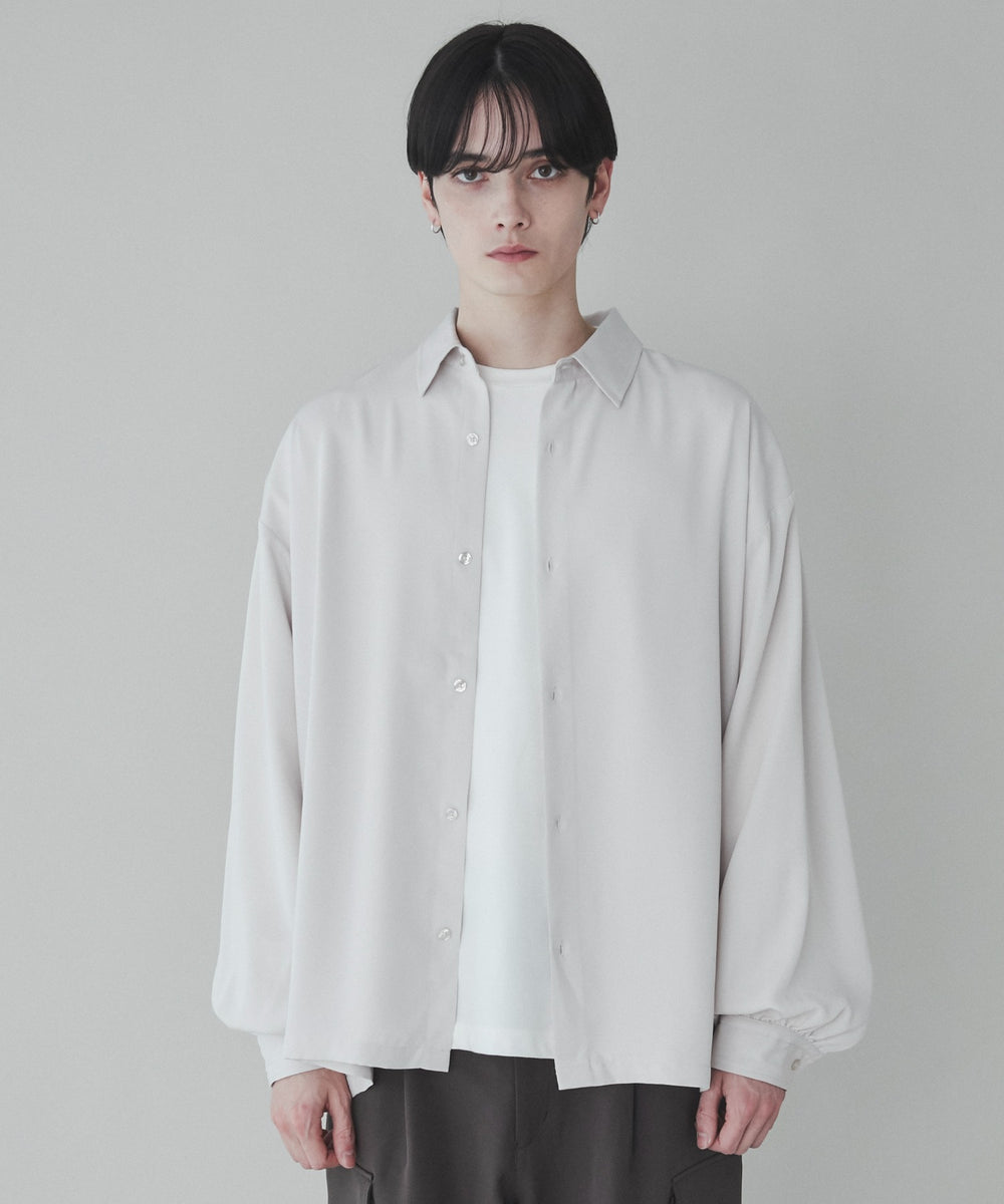 Lベージュ モデル：180cm L着用