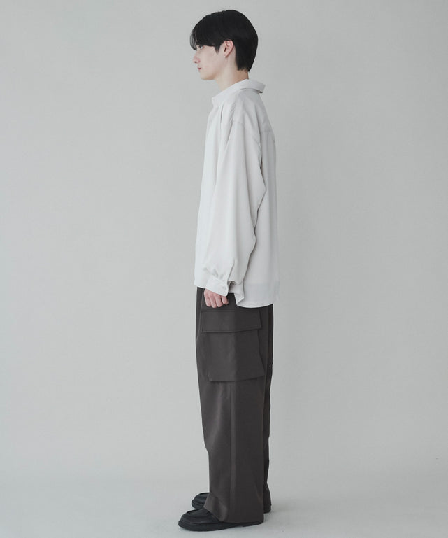 Lベージュ モデル：180cm L着用