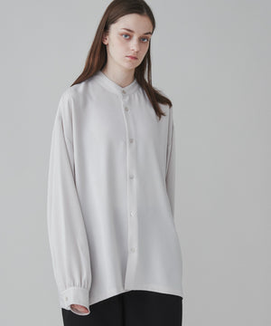 Lベージュ モデル：173cm L着用