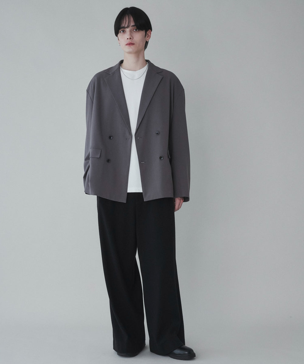 Dグレー モデル：180cm L着用