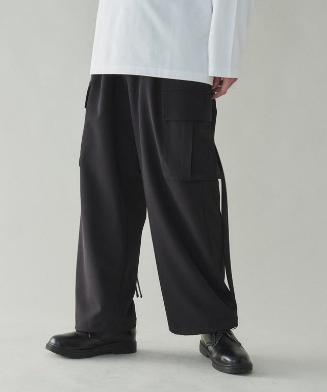 ブラック モデル：180cm L着用