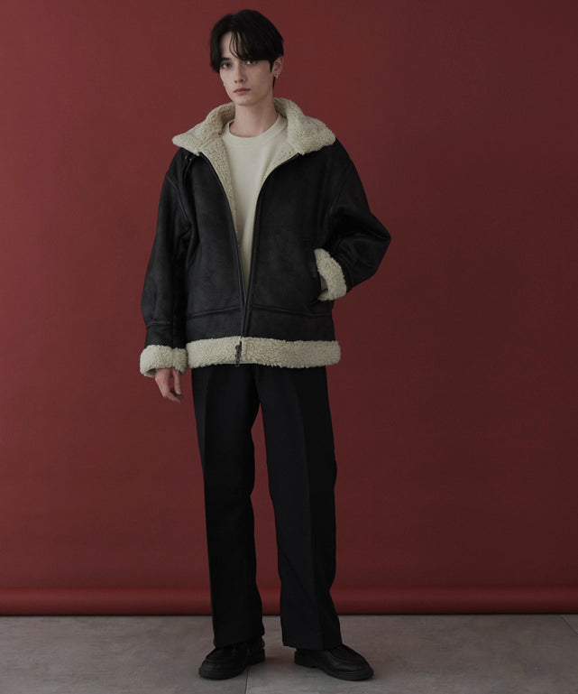 ブラックその他 モデル：180cm L着用