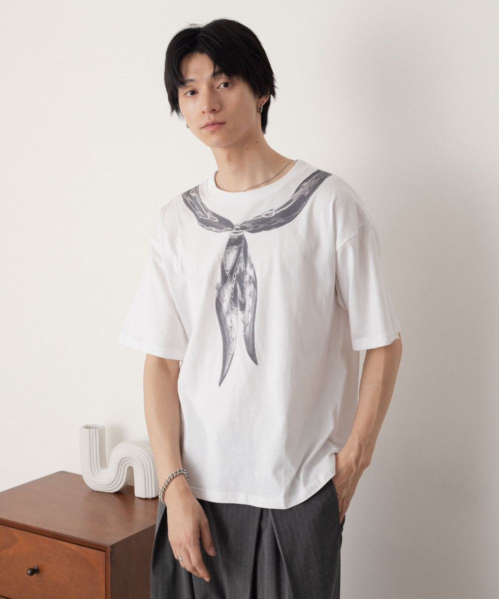 柄2 モデル：180㎝　L着用