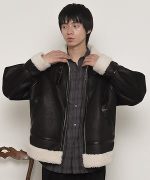 ブラック モデル：180cm L着用