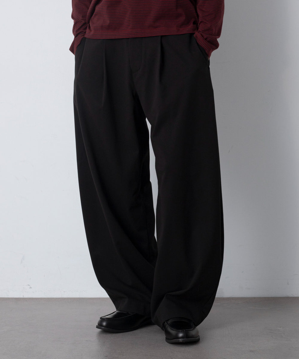 ブラック モデル：180cm L着用
