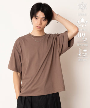 ブラウン モデル：180cm L着用