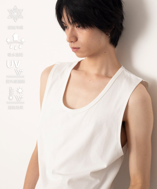 マルチファンクションタンクトップ/ホワイト モデル：180cm L着用